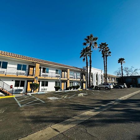 Casa Blanca Express & Suites Cypress Buena Park - Anaheim Area Exterior photo