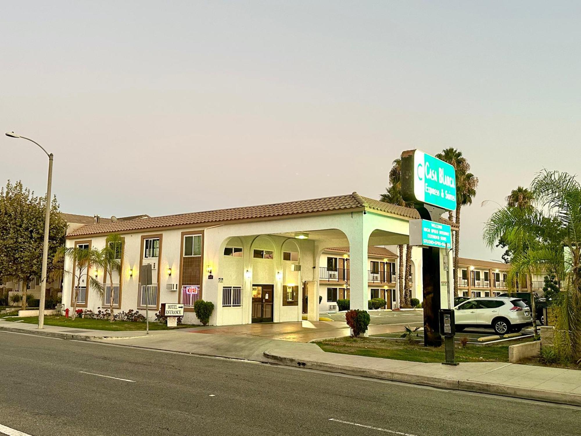 Casa Blanca Express & Suites Cypress Buena Park - Anaheim Area Exterior photo